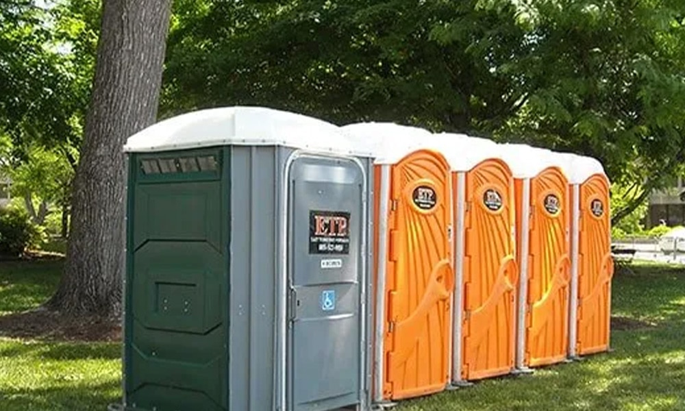 portable toilet rental units